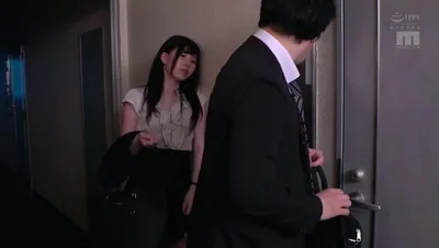 Người vợ cạnh nhà nhận nhầm tôi là anh xã trong một hôm say xỉn