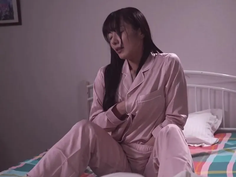 Thẩm du hàng đêm vì chồng bỏ bê, người vợ quyết định tìm đến ứng dụng hèn hò